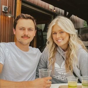 Meet your Posher, Marissa